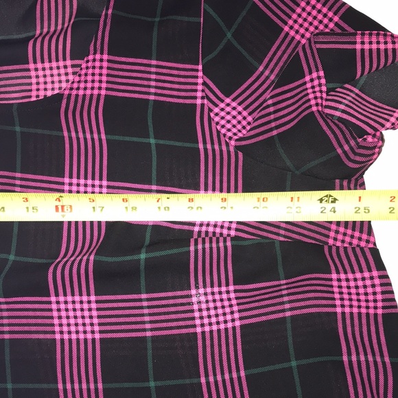 Torrid Blouse Size 1 (1X 14-16) Black, Pink & Green Colors - Picture 6 of 11